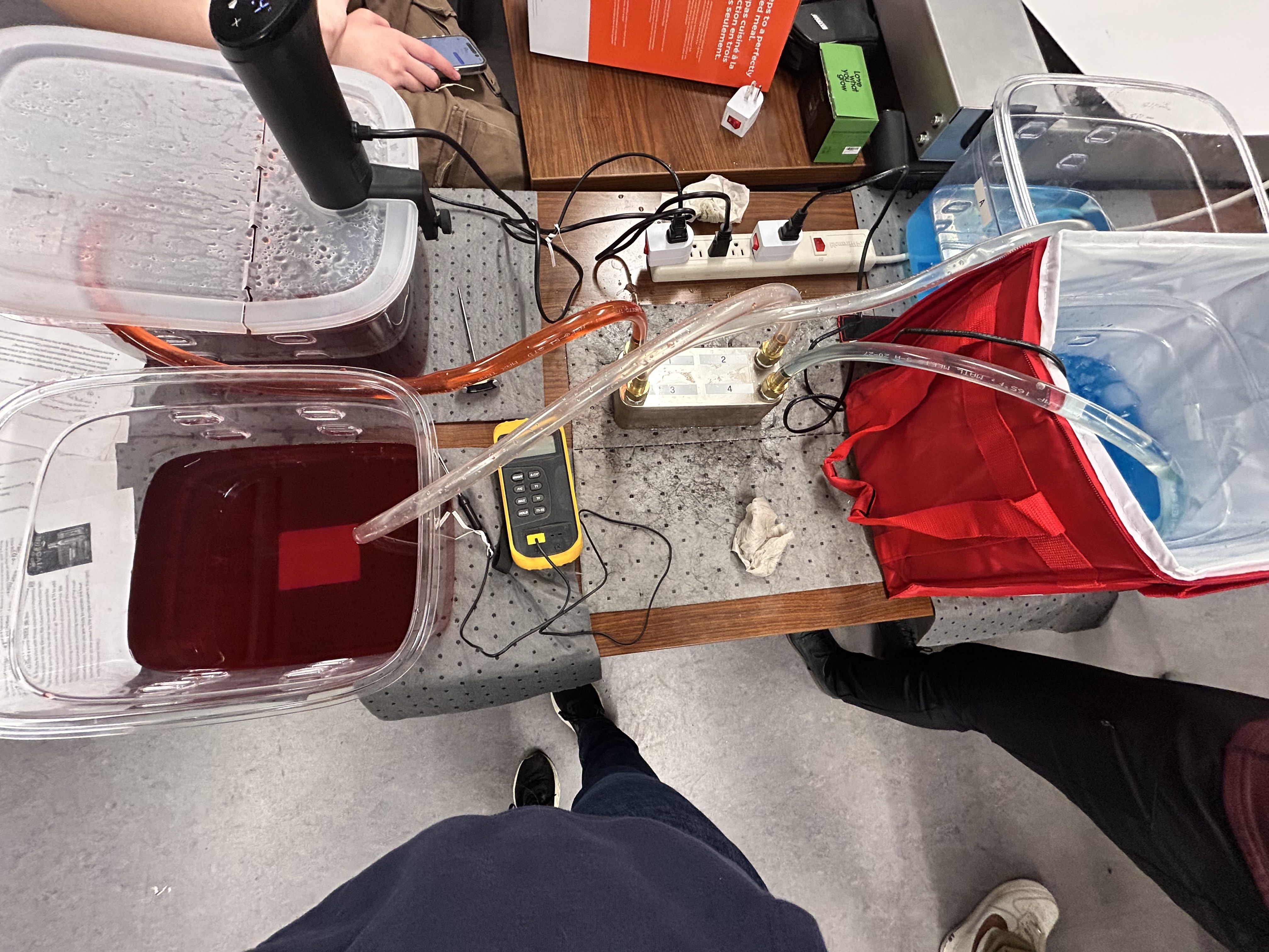 Experimental setup with parallel tubing